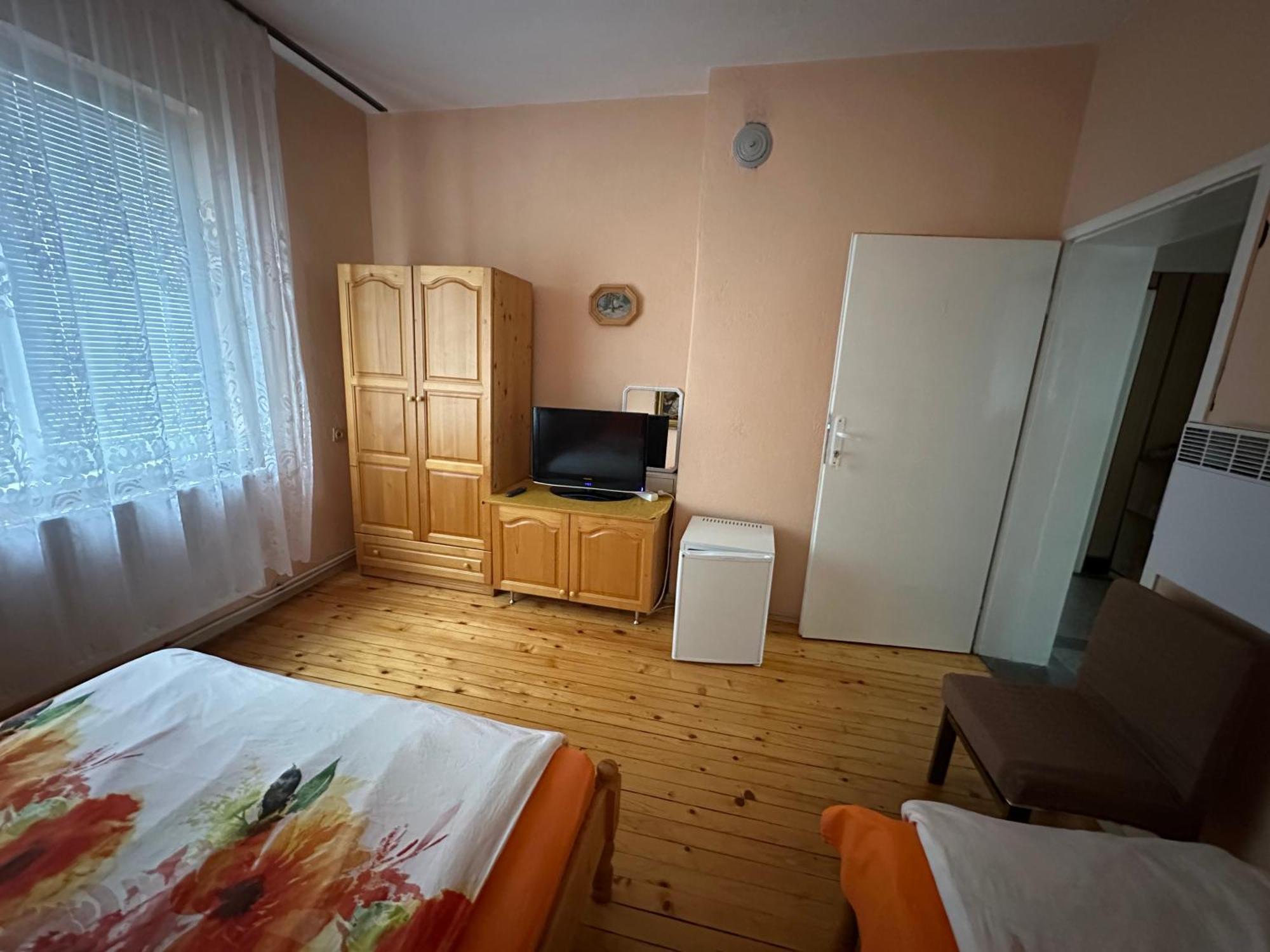 Velkovski Guest House Khisaria Eksteriør bilde
