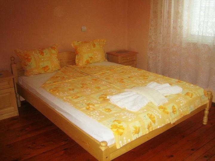 Velkovski Guest House Khisaria Eksteriør bilde